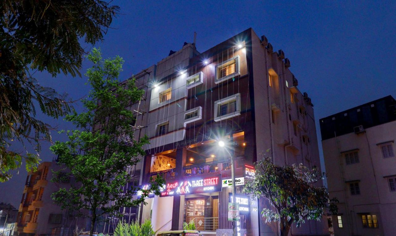 Treebo Three Street Inn バンガロール エクステリア 写真